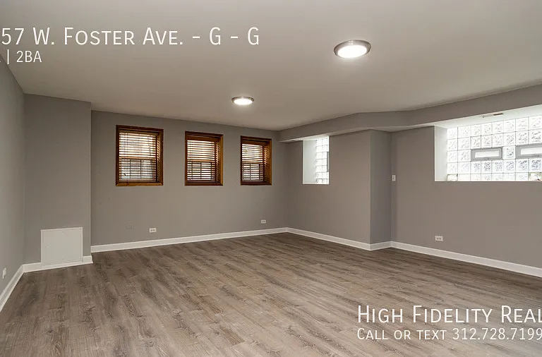 1057 W Foster Ave #G — Photo 4