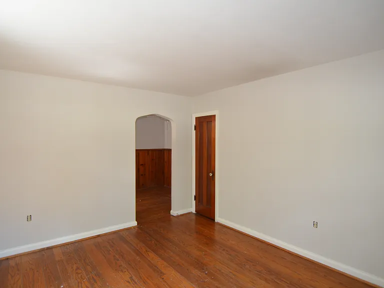 5537 Bosworth Pl — Photo 2