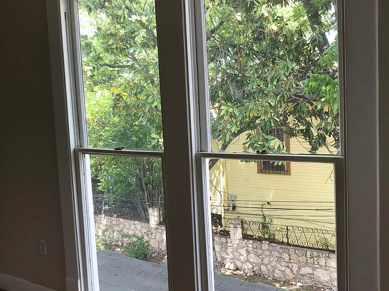 423 W Craig Pl #2 — Photo 7