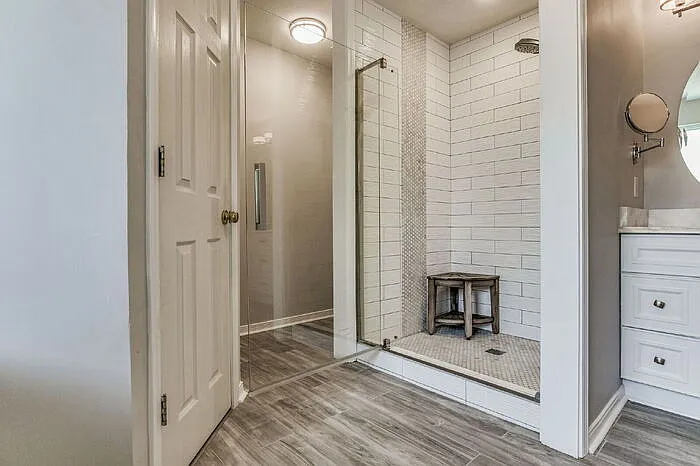 907 Catskill Ln — Photo 8
