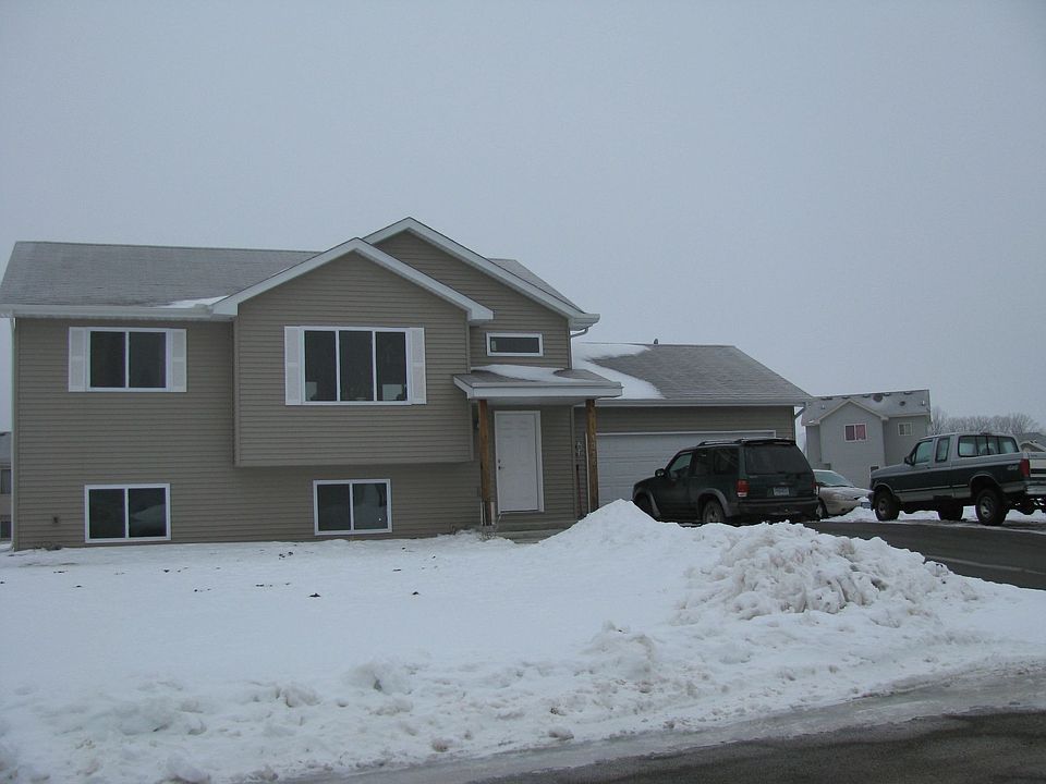 1st image of 1316 4th Ave NE
