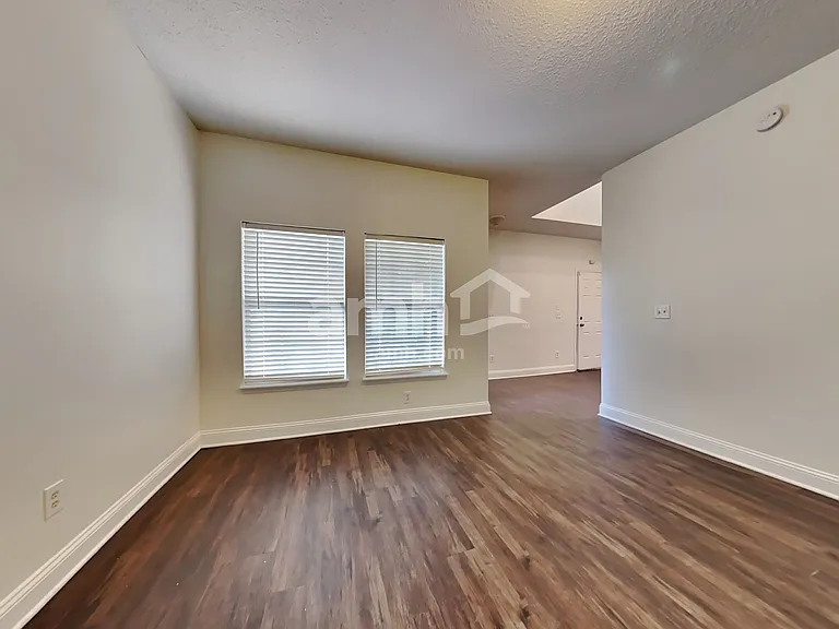 2510 Victoria Point Dr — Photo 22