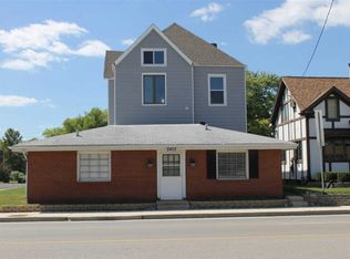 2403 N University St, Peoria, IL 61604
