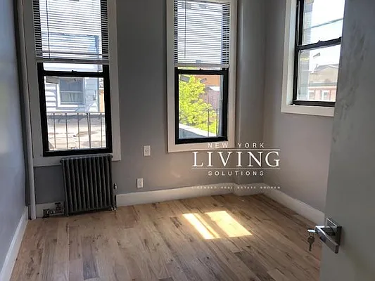 Rented by NY Living Solutions | media 2