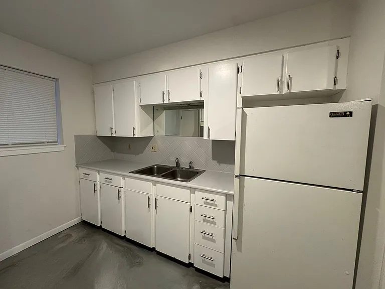 Library Place Apartments — Photo 55