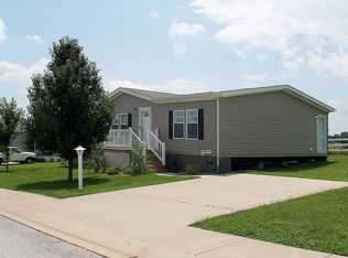 2805 S Roundhill Rd, Brookline, MO 65619