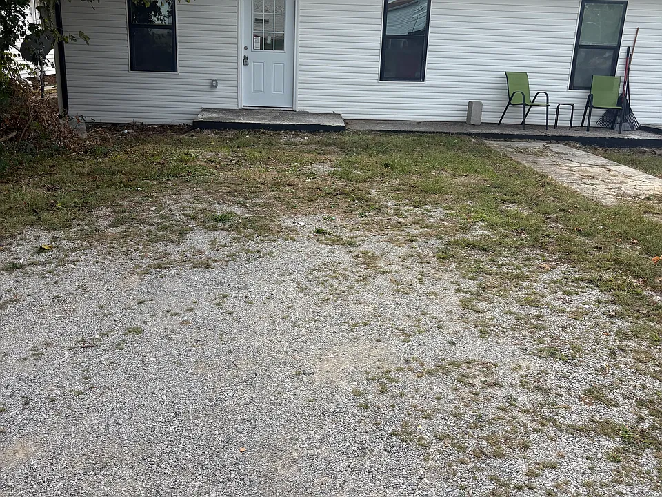 1111 Sharpe St