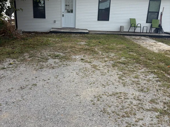 1111 Sharpe St, Hopkinsville, KY 42240