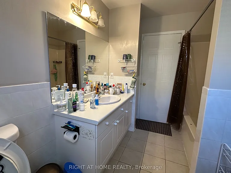 59 Pennybrook Cres #4 — Photo 10