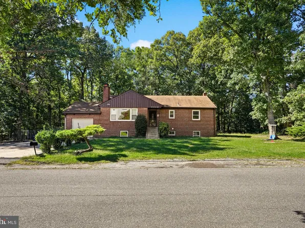 4421 Ridgecrest Dr, Suitland, MD 20746