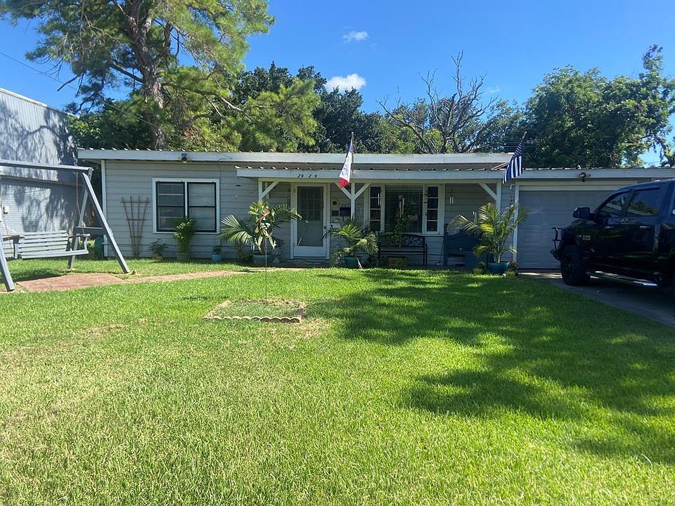 1st image of 2912 9th St