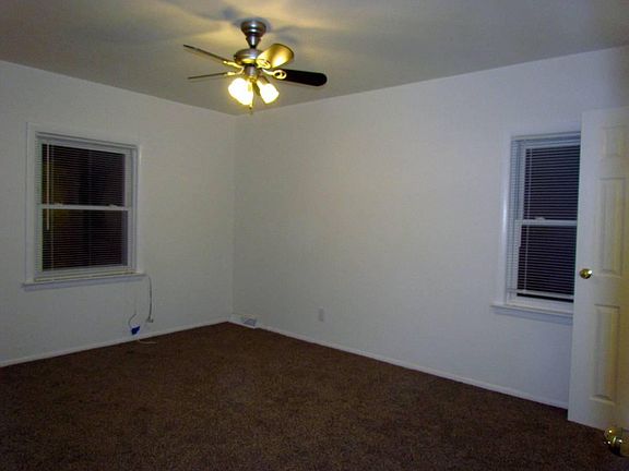 5th image of 16630 Gothic Dr #3