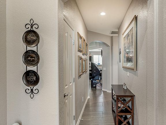 2nd image of 6564 Julianna Ln