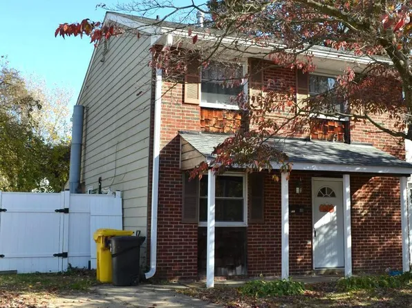 165 Seagull Dr, Pasadena, MD 21122