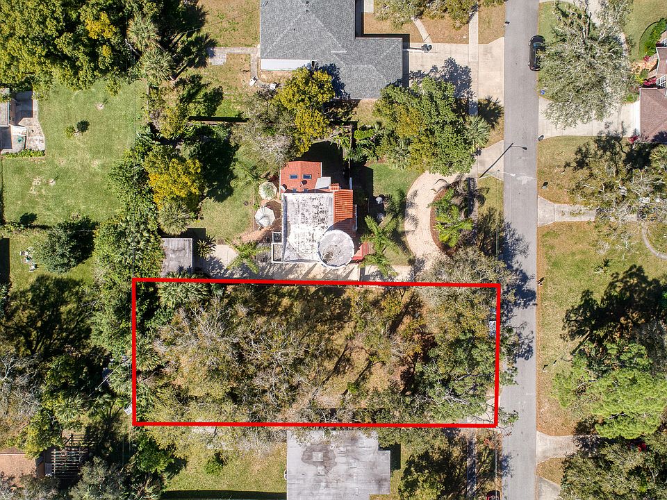 2nd image of 694 Alcazar Ave
