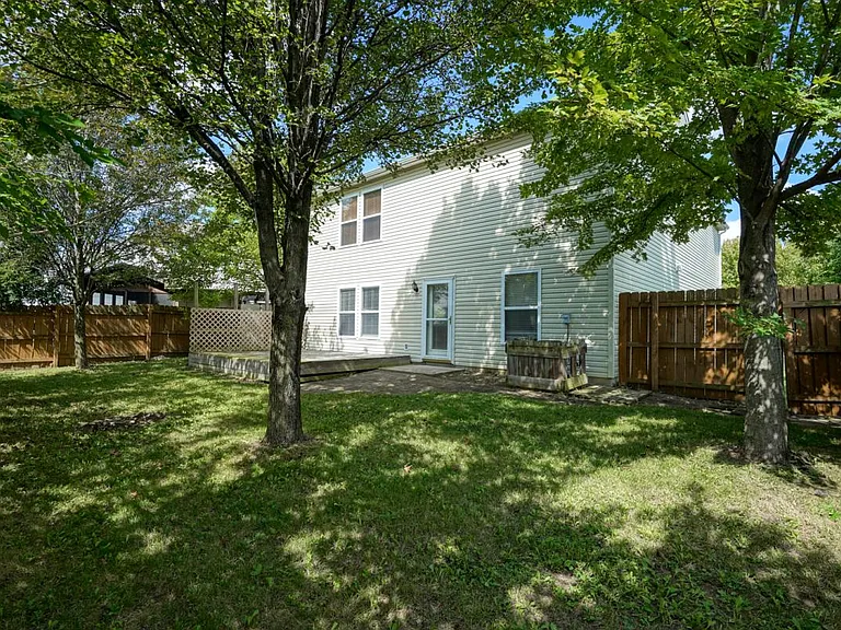 10155 Holly Berry Cir — Photo 31