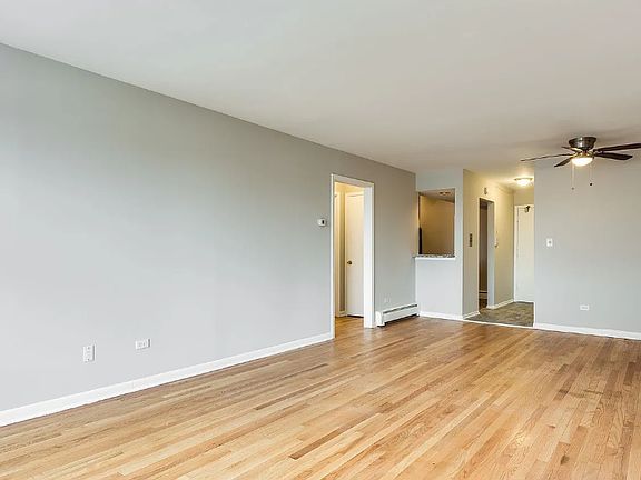3rd image of 2411 W Fitch Ave APT 4H