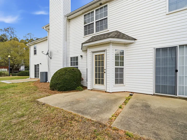 247 Cottonwood Creek Cir #1 — Photo 32