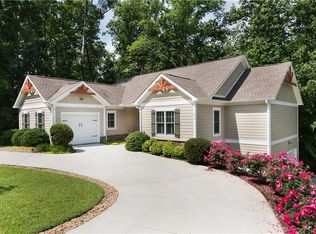 210 Long Bay Dr, West Union, SC 29696