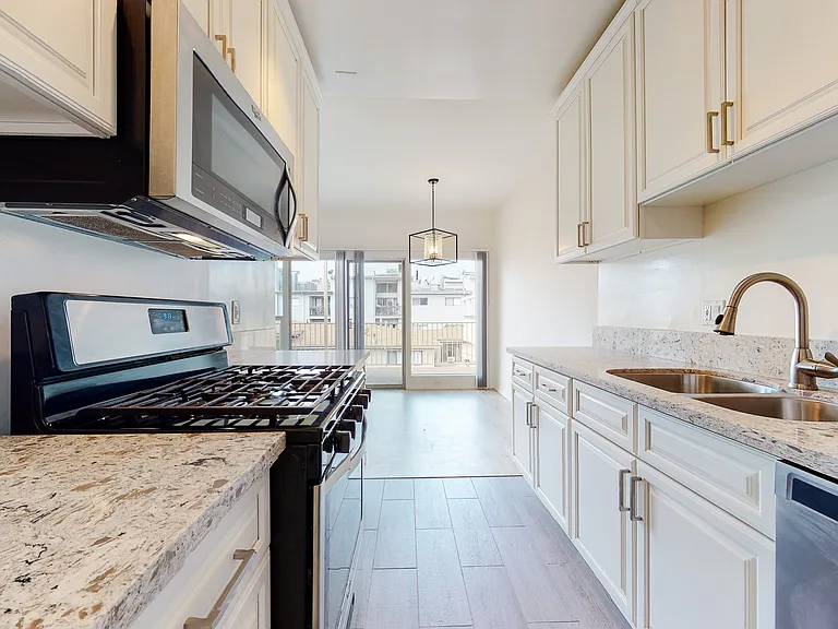 11717 Darlington Ave Unit #17-13_10022020
