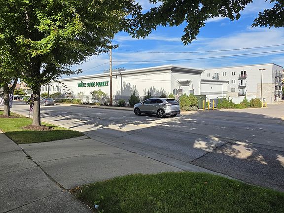 4th image of 345 S 2nd St #2