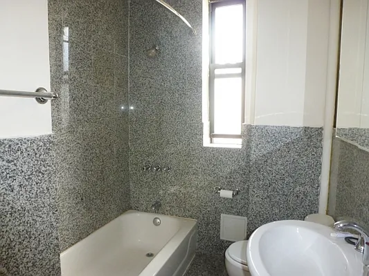 Rented by Citi Habitats | media 16