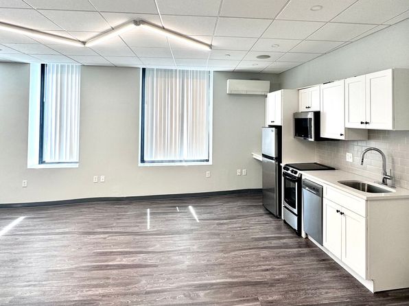 82 Franklin St #406