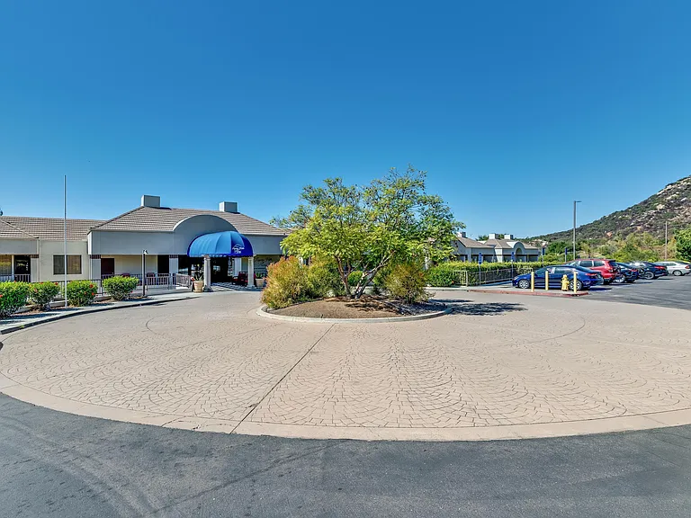 Legacy Hills at Poway 55+ — Photo 53