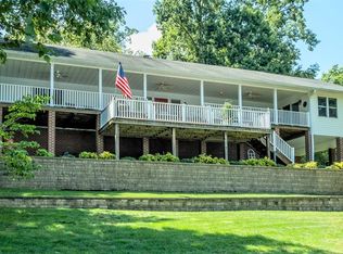 202 Clearview Dr, Valentines, VA 23887