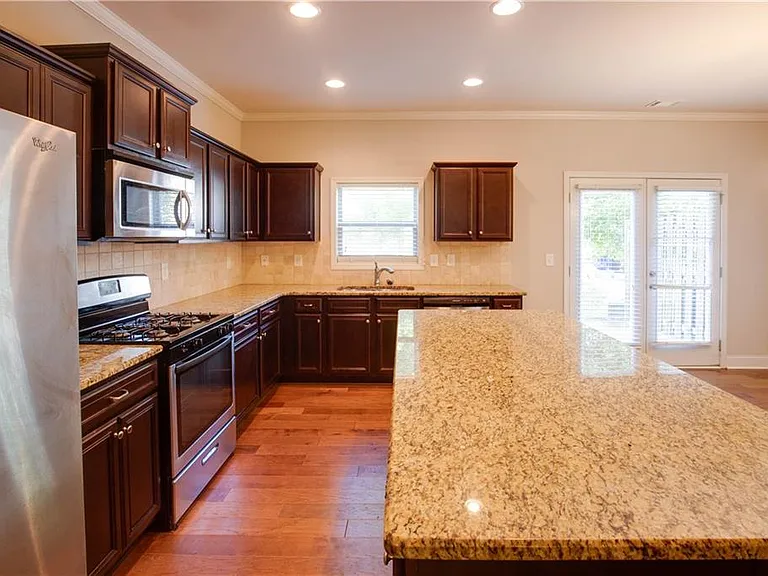 1795 Garbrooke Cv — Photo 10