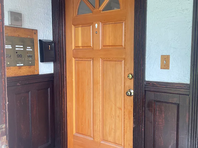 109 Coleridge St #1 — Photo 3