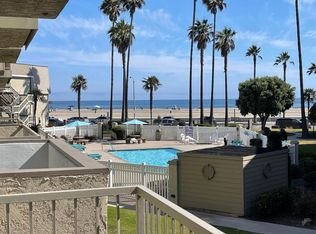 312 E Surfside Dr, Port Hueneme, CA 93041