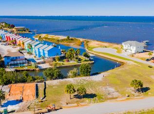 4 Stanford Rd #A, Gulf Breeze, FL 32563