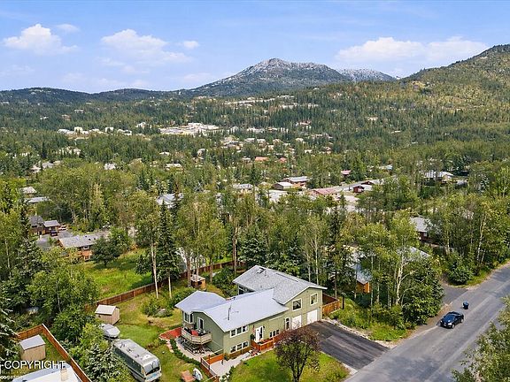 2nd image of 18709 Whirlaway Rd