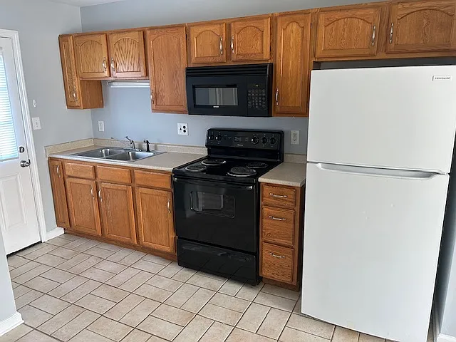 602 Cory Dr #D — Photo 4