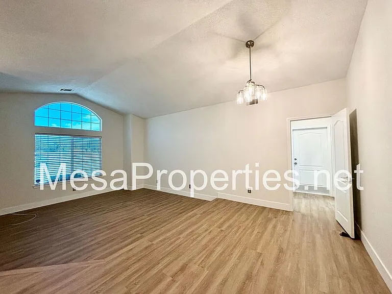 15185 Osceola Rd — Photo 5