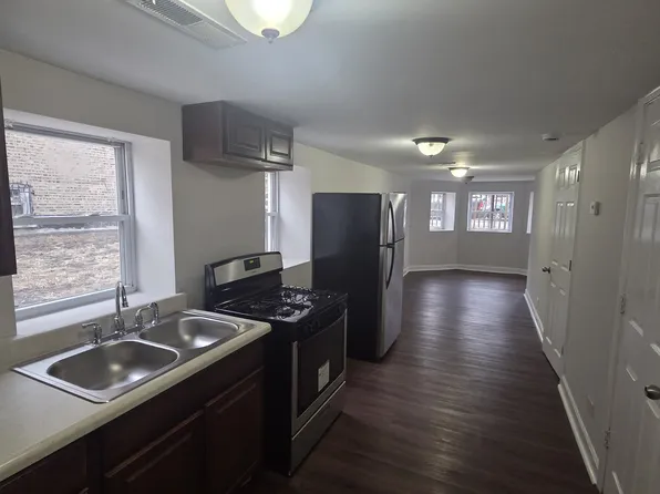 2431 S Christiana Ave, Chicago, IL