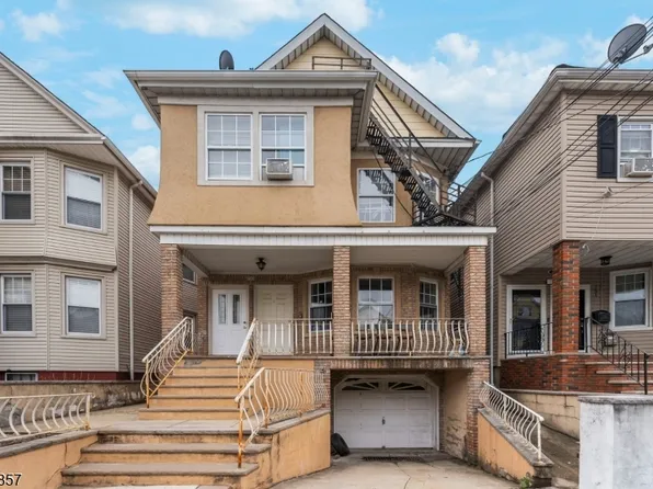 733 Jackson Ave, Elizabeth City, NJ 07201