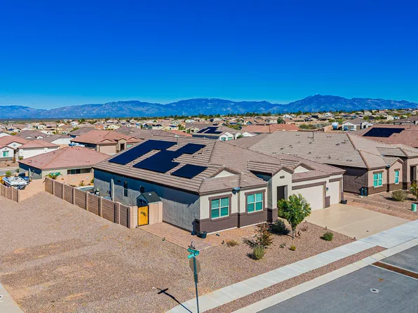 414 W Aberdeen St, Vail, AZ 85641