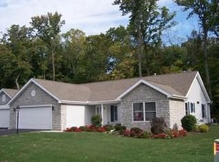 610 N Vineyard Cir, Pt Clinton, OH 43452