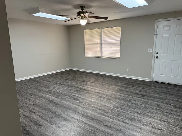 325 Centura Dr — Photo 8
