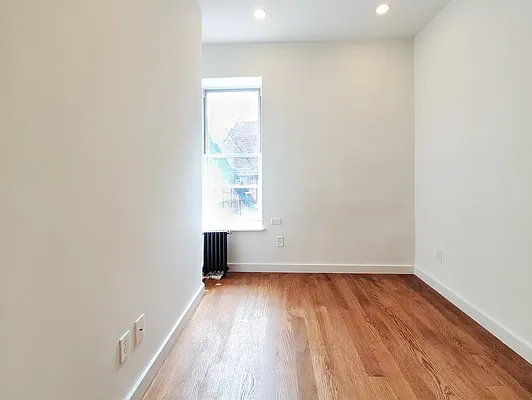 Rented by Brighton Management | media 10