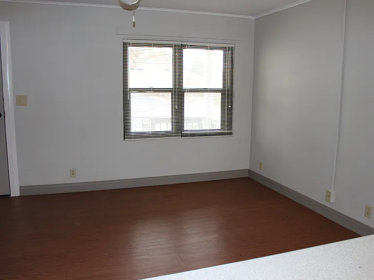 Ridgeview Apartments — Photo 9