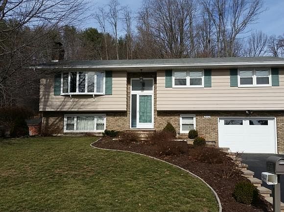 1st image of 2933 Ironwood Dr