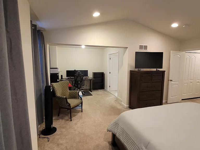 340 Redclover Ln — Photo 20