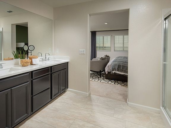 3rd image of 1272 Arriaga Way