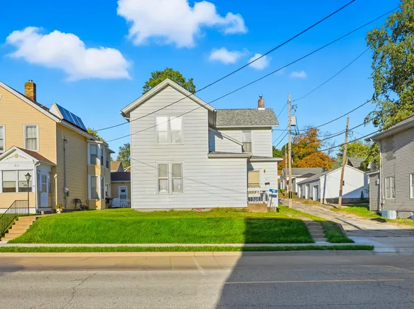 911 Mulberry Ave, Muscatine, IA 52761