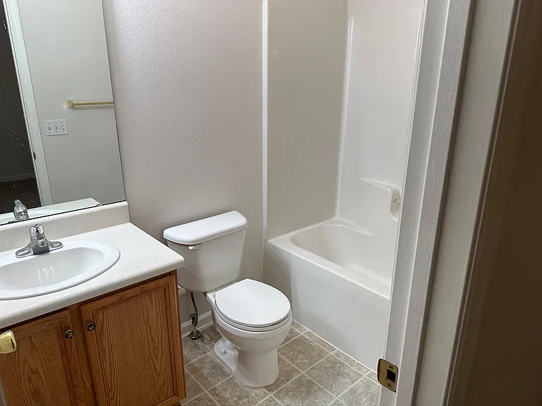 2738 W Tharpe St #1506 — Photo 10