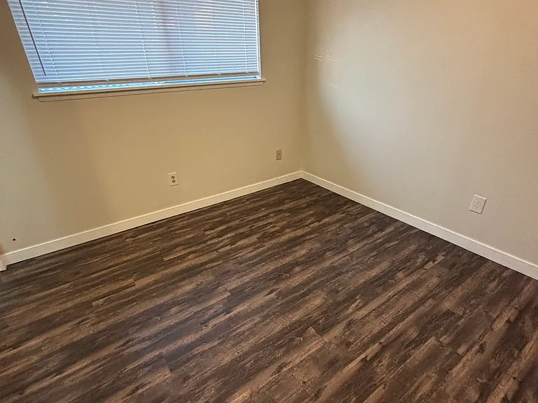404 S 9th Ave #4 — Photo 8
