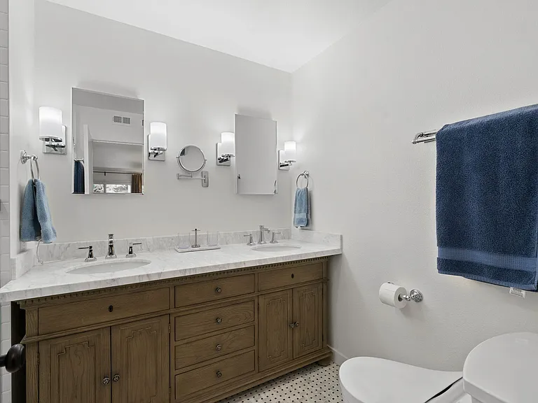 4517 Collwood Ln — Photo 16